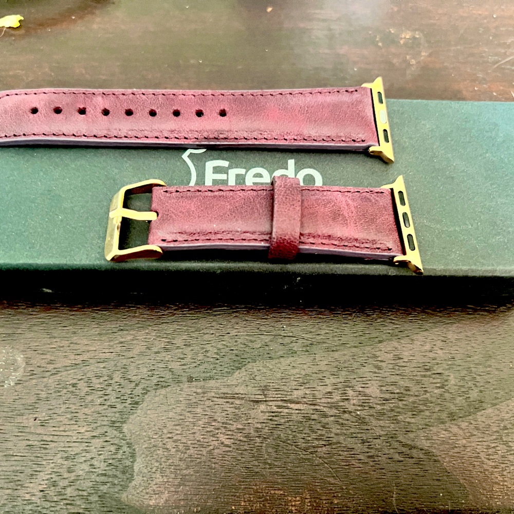 Fredo Genuine Leather Apple Watch Band S/M